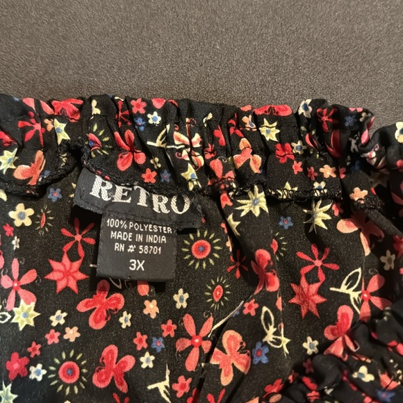 Retro Floral, Strapless Baby Doll Style Blouse - Picture 4 of 4